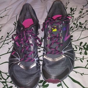 New Balance Minimus 1010v2 Women’s size US 7.5